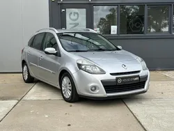 Grijs Gebruikt 2011 Renault Clio GrandTour Collection Stationwagen | € 2.950 (Goede deal)