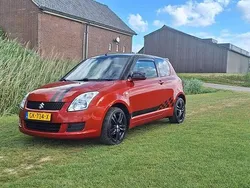 Oranje Gebruikt 2010 Suzuki Swift Cool Hatchback | € 4.750 (Iets duurder)