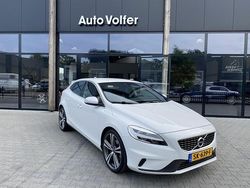 Wit Gebruikt 2018 Volvo V40 R-Design Stationwagen | € 18.950 (Eerlijke prijs)