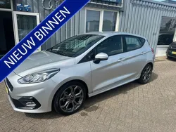 Grijs, metallic lak Gebruikt 2018 Ford Fiesta ST-Line Hatchback | € 10.950 (Super prijs)