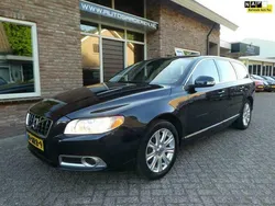 Blauw, metallic lak Gebruikt 2010 Volvo V70 Kinetic Stationwagen | € 9.950 (Iets duurder)