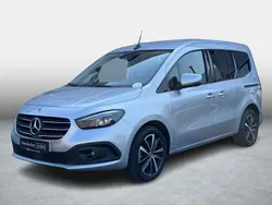 Zilver Gebruikt 2022 Mercedes 180 Sedan | € 42.950