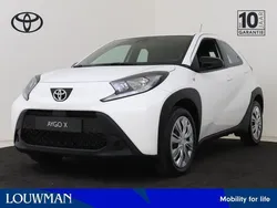 Wit Gebruikt 2024 Toyota Aygo Play Hatchback | € 16.950 (Goede deal)