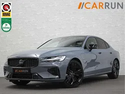 Grijs, metallic lak Gebruikt 2022 Volvo S60 Plus Sedan | € 36.950 (Goede deal)