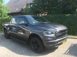 Grijs Gebruikt 2019 Dodge Ram Pickup | € 48.950 (Eerlijke prijs)