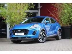 Blauw, metallic lak Gebruikt 2024 Ford Puma Titanium SUV | € 28.900 (Eerlijke prijs)