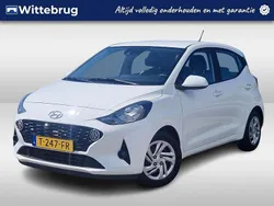 Wit Gebruikt 2023 Hyundai i10 Comfort Hatchback | € 16.225 (Eerlijke prijs)