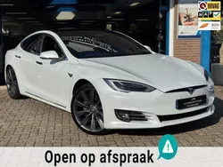 Wit, metallic lak Gebruikt 2018 Tesla Model S Long Range Sedan | € 25.950 (Super prijs)