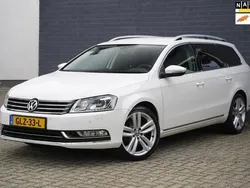 Wit, metallic lak Gebruikt 2013 VW Passat R-line Stationwagen | € 14.950