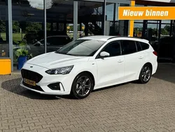 Wit Gebruikt 2019 Ford Focus ST-Line Stationwagen | € 15.990 (Eerlijke prijs)