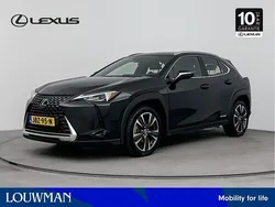 Zwart Gebruikt 2022 Lexus UX 250h Business Edition SUV | € 33.445 (Eerlijke prijs)