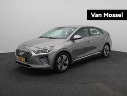 Grijs Gebruikt 2020 Hyundai Ioniq Premium Hatchback | € 18.940 (Eerlijke prijs)