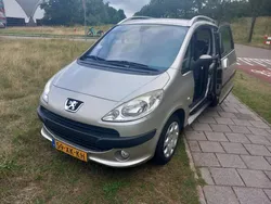 Grijs Gebruikt 2007 Peugeot 1007 Hatchback | € 1.499 (Iets duurder)