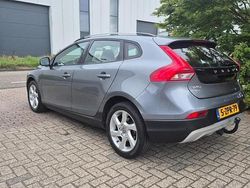 Gebruikt 2015 Volvo V40 CC Ocean Race Stationwagen | € 9.949 (Eerlijke prijs)