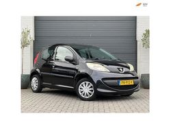 Zwart Gebruikt 2006 Peugeot 107 Hatchback | € 2.849 (Iets duurder)
