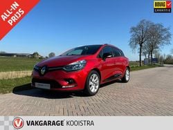 Rood Gebruikt 2018 Renault Clio GrandTour Intens Stationwagen | € 11.750 (Eerlijke prijs)