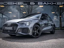 Grijs Gebruikt 2022 Audi A3 Sportback e-tron S-Line Sedan | € 36.950 (Iets duurder)
