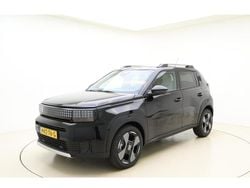 Zwart Nieuw 2025 Fiat Grande Panda Hatchback | € 28.645 (Eerlijke prijs)