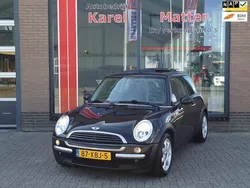 Zwart Gebruikt 2003 Mini ONE Hatchback | € 2.250 (Eerlijke prijs)