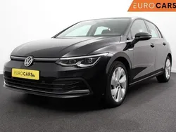 Zwart Gebruikt 2021 VW Golf VIII Style Hatchback | € 25.890 (Eerlijke prijs)