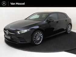 Zwart Gebruikt 2021 Mercedes A250 Premium Plus Hatchback | € 31.945 (Eerlijke prijs)