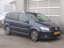 Blauw Gebruikt 2010 VW Touran Highline MPV | € 5.950 (Eerlijke prijs)