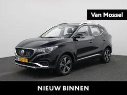 Zwart Gebruikt 2020 MG ZS Luxury Sedan | € 14.995 (Eerlijke prijs)