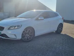 Wit Gebruikt 2014 Volvo V40 R-Design Stationwagen | € 7.500 (Eerlijke prijs)