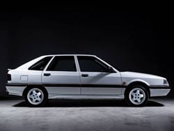 Wit Gebruikt 1992 Renault 21 Sedan | € 6.900
