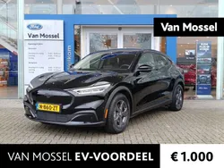 Zwart Gebruikt 2022 Ford Mustang Mach-E SUV | € 39.940 (Eerlijke prijs)