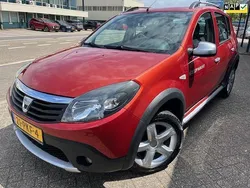 Rood Gebruikt 2011 Dacia Sandero Stepway Hatchback | € 4.445 (Eerlijke prijs)