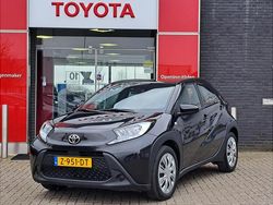 Zwart Gebruikt 2024 Toyota Aygo X X-play SUV | € 17.939