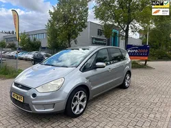 Grijs, metallic lak Gebruikt 2006 Ford S-MAX S MPV | € 2.750 (Eerlijke prijs)