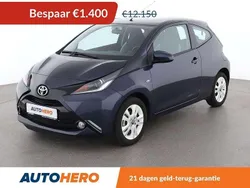 Blauw Gebruikt 2017 Toyota Aygo X-play Hatchback | € 10.949 (Goede deal)
