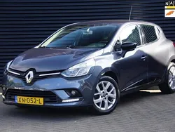 Grijs, metallic lak Gebruikt 2019 Renault Clio IV LIMITED Hatchback | € 6.995 (Eerlijke prijs)