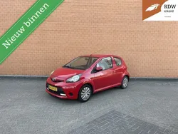 Rood Gebruikt 2013 Toyota Aygo Hatchback | € 3.795 (Goede deal)