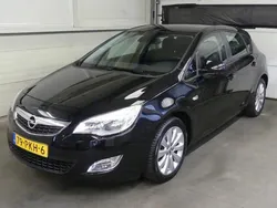 Zwart Gebruikt 2010 Opel Astra Edition Hatchback | € 4.445 (Eerlijke prijs)