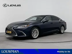 Blauw Gebruikt 2020 Lexus ES300H President Line Sedan | € 45.445 (Duur)