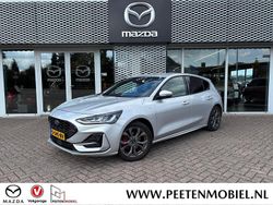 Grijs Gebruikt 2024 Ford Focus ST-Line Hatchback | € 26.490 (Eerlijke prijs)