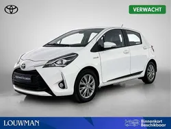 Wit Gebruikt 2017 Toyota Yaris Hybrid Design Hatchback | € 15.450 (Eerlijke prijs)