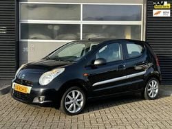 Zwart Gebruikt 2011 Suzuki Alto Hatchback | € 4.250 (Eerlijke prijs)