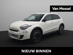 Wit Nieuw 2025 Fiat 600 La Prima SUV | € 35.620 (Duur)