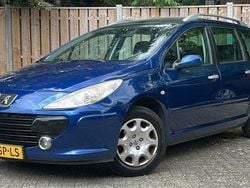 Blauw Gebruikt 2006 Peugeot 307 Stationwagen | € 1.699 (Eerlijke prijs)