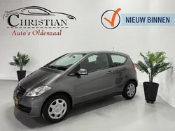 Grijs Gebruikt 2010 Mercedes A160 MPV | € 3.650 (Eerlijke prijs)