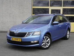 Blauw, metallic lak Gebruikt 2019 Skoda Octavia Business Line Stationwagen | € 13.950 (Goede deal)