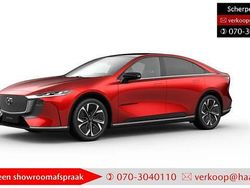 Rood Nieuw 2025 Mazda 6e Takumi-Line Hatchback | € 44.390 (Eerlijke prijs)