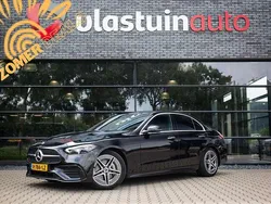 Zwart Gebruikt 2022 Mercedes C300e AMG line Sedan | € 38.950 (Eerlijke prijs)