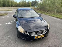 Zwart Gebruikt 2012 Volvo S60 Kinetic Sedan | € 9.600 (Eerlijke prijs)