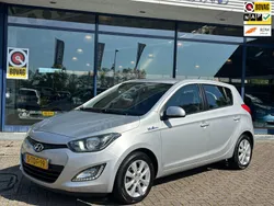 Grijs Gebruikt 2014 Hyundai i20 Hatchback | € 6.999 (Goede deal)