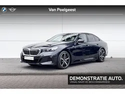 M carbonschwarz metallic (zwart metallic) Gebruikt 2025 BMW i5 M Sport Sedan | € 86.316